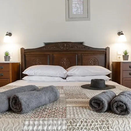 Michalios Cycladic Apartments Apartman